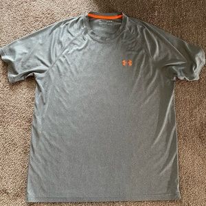 men’s under armour gray/orange t-shirt XL
